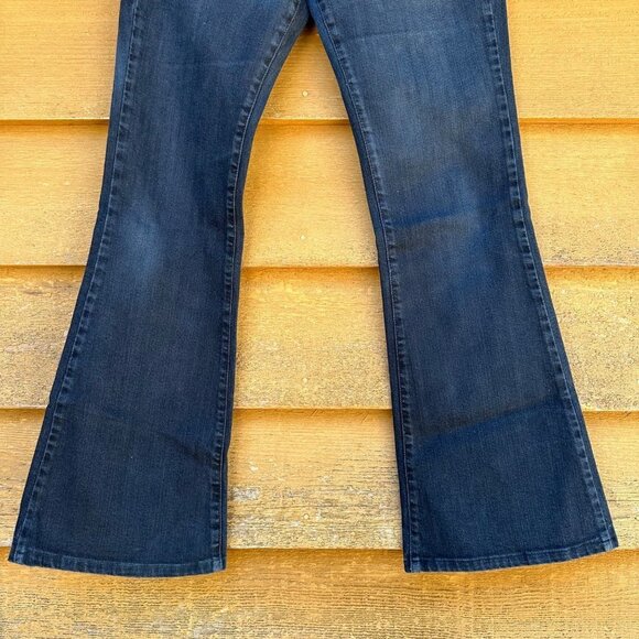 Lucky Brand Flare Bell Bottom Dark Blue Jeans Size 4 - Picture 3 of 14